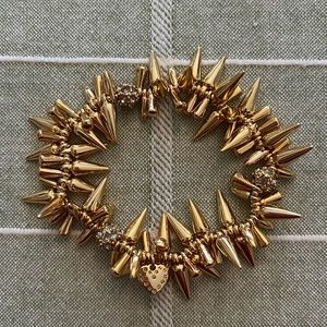NWOT Stella & Dot Renegade Cluster Bracelet Gold